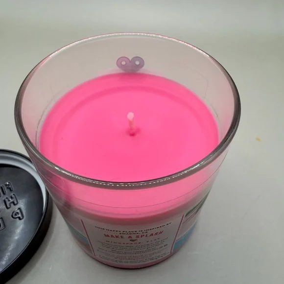 Summertime Sprinkler 7oz Candle - Picture 3 of 3